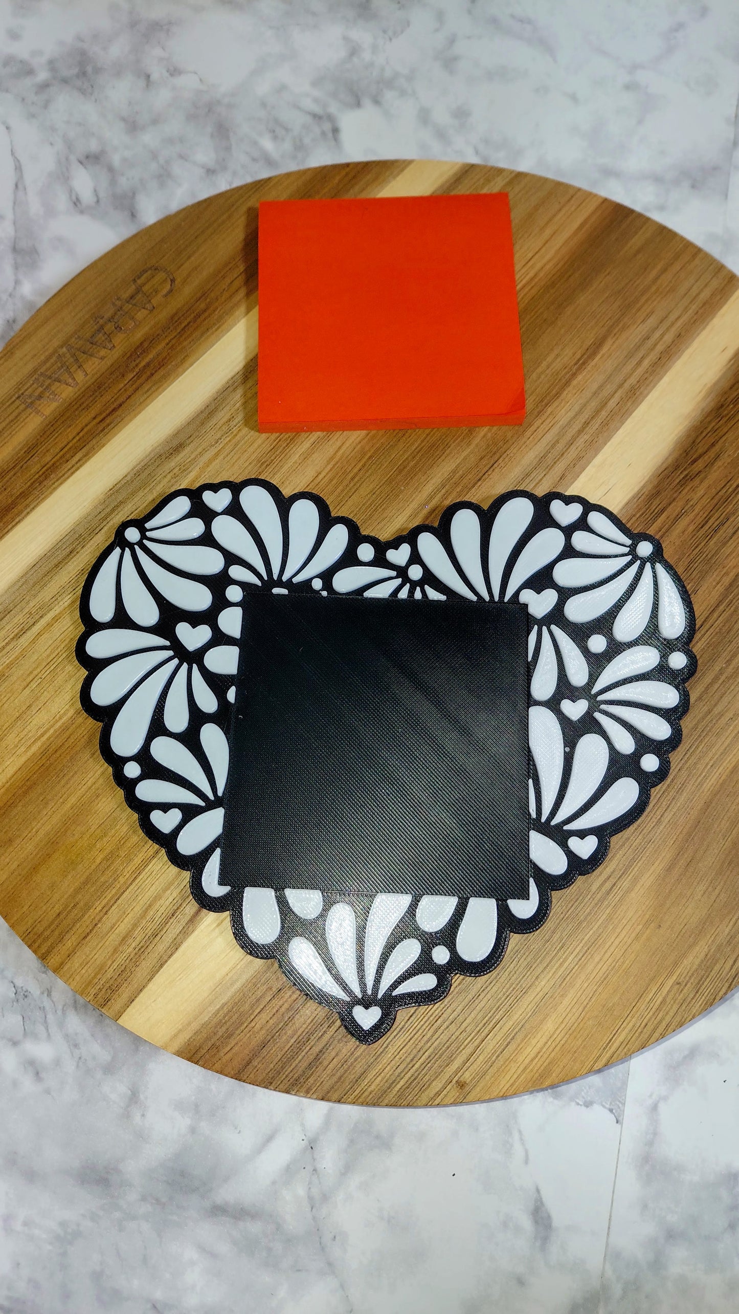 Sticky Note Holder 1