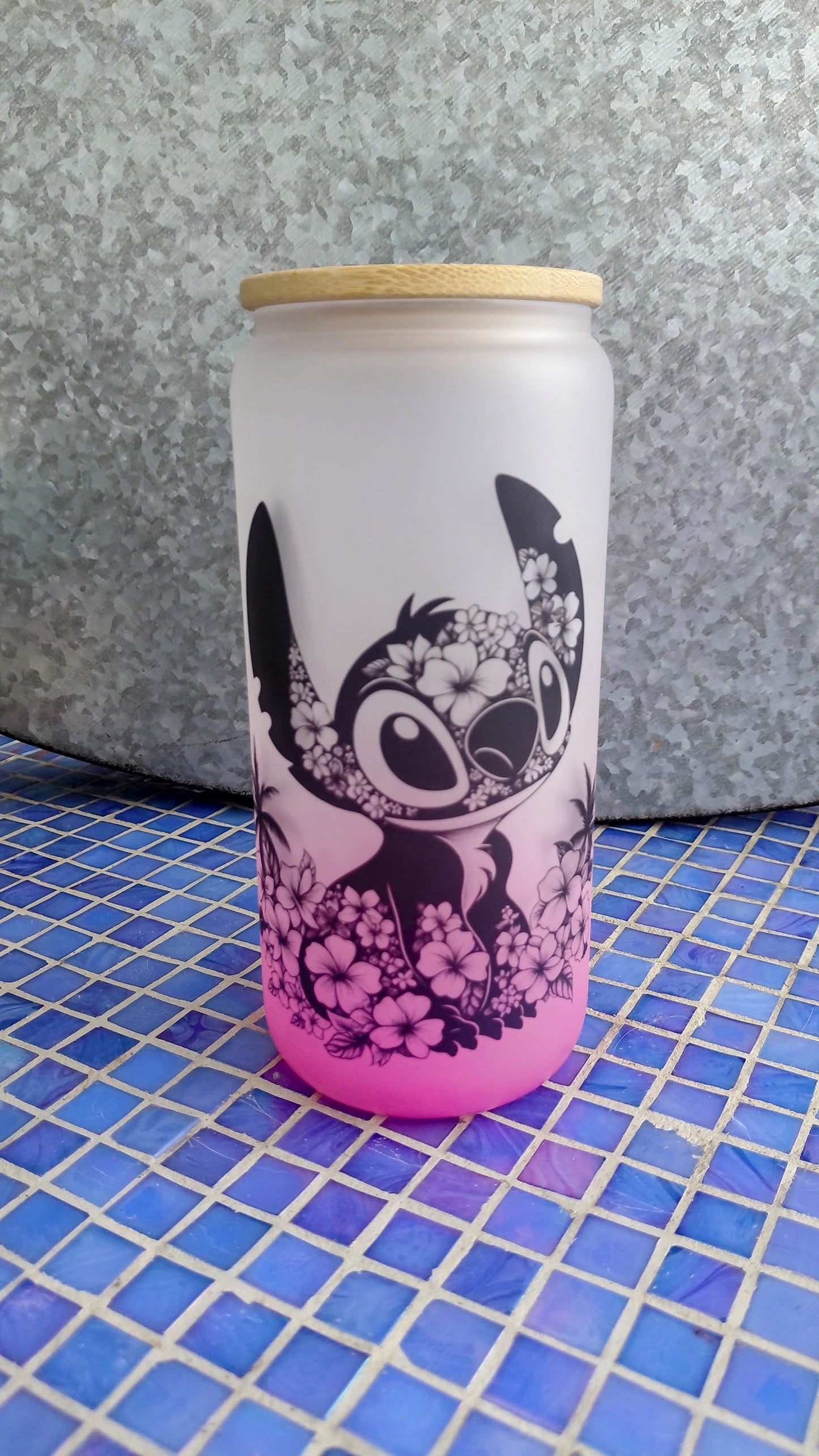 20oz Frosted Pink Glass Tumber with Bamboo lid